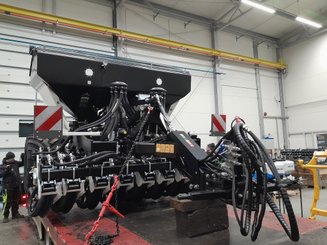 Semoir pour semis simplifié Agrisem mBOSS Rétractable