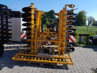 Déchaumeur à disques Agrisem Disc-O-Mulch Série R porté Repliable