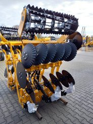 Déchaumeur à disques Agrisem Disc-O-Vigne