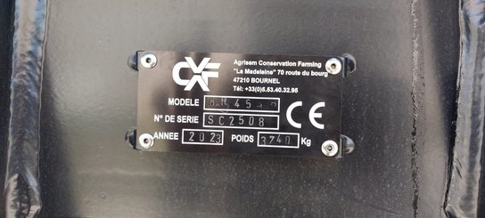 Semoir pour semis simplifié Agrisem Strip-Cat II porté Repliable