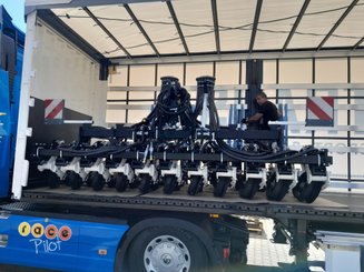 Semoir pour semis simplifié Agrisem mBOSS Fixe