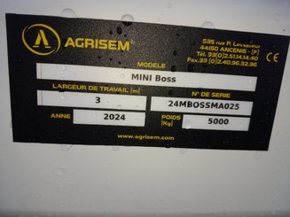 Semoir pour semis simplifié Agrisem mBOSS Rétractable