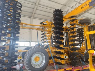 Déchaumeur à disques Agrisem Disc-O-Mulch Gold traîné Repliable