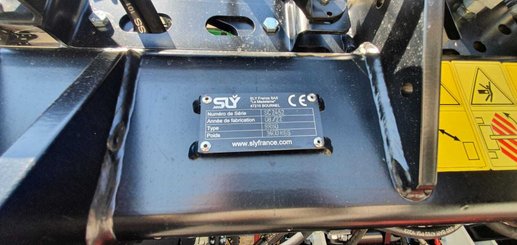 Semoir pour semis simplifié Agrisem Strip-Cat II porté Repliable