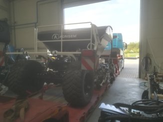 Semoir pour semis simplifié Agrisem mBOSS Rétractable