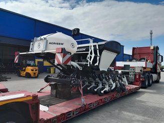 Semoir pour semis simplifié Agrisem mBOSS Rétractable