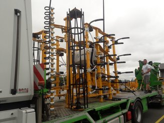 Déchaumeur à dents Agrisem Vibromulch porté Repliable