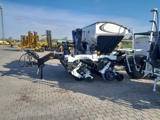Semoir pour semis simplifié Agrisem mBOSS Rétractable