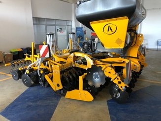 Semoir en ligne conventionnel Agrisem Smartsem Concept Disc-O-Muclh