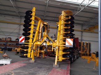 Déchaumeur à disques Agrisem Disc-O-Mulch Série R porté Repliable