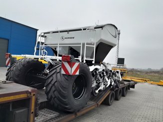 Semoir pour semis simplifié Agrisem mBOSS Rétractable