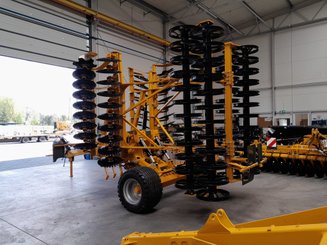 Déchaumeur à disques Agrisem Disc-O-Mulch Série R traîné Repliable