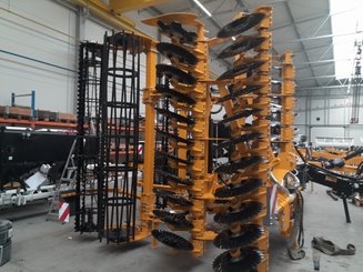 Déchaumeur à disques Agrisem Disc-O-Mulch Série R porté Repliable