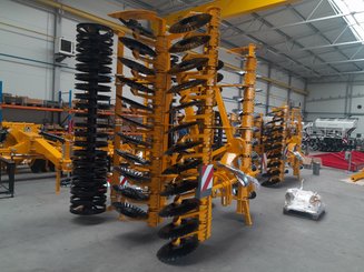 Déchaumeur à disques Agrisem Disc-O-Mulch Série R porté Repliable