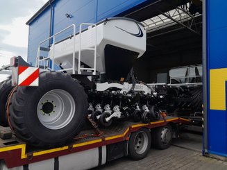 Semoir pour semis simplifié Agrisem mBOSS Rétractable