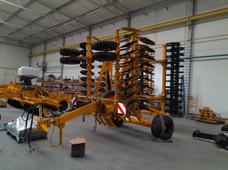 Déchaumeur à disques Agrisem Disc-O-Mulch Série R traîné Repliable