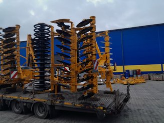 Déchaumeur à disques Agrisem Disc-O-Mulch Série R porté Repliable