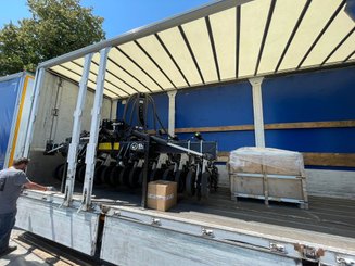 Semoir pour semis simplifié Agrisem Strip-Cat II porté Repliable