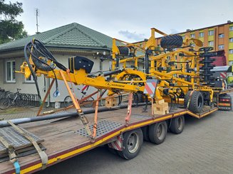 Déchaumeur à dents Agrisem Vibromulch traîné Repliable