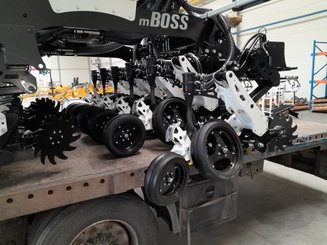 Semoir pour semis simplifié Agrisem mBOSS Rétractable