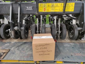 Semoir pour semis simplifié Agrisem Strip-Cat II porté Repliable