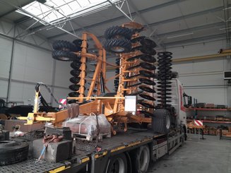 Déchaumeur à disques Agrisem Disc-O-Mulch Série R traîné Repliable