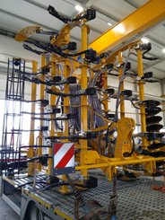 Semoir pour semis simplifié Agrisem Vibrosem porté Repliable