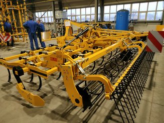 Déchaumeur à dents Agrisem Vibromulch porté Repliable