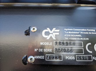 Semoir pour semis simplifié Agrisem Strip-Cat II porté Repliable