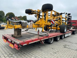 Déchaumeur à dents Agrisem Agromulch Gold traîné Repliable