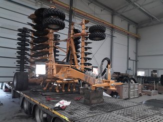 Déchaumeur à disques Agrisem Disc-O-Mulch Série R traîné Repliable