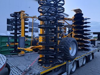 Déchaumeur à disques Agrisem Disc-O-Mulch Gold traîné Repliable