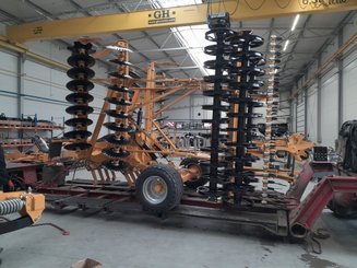 Déchaumeur à disques Agrisem Disc-O-Mulch Série R traîné Repliable