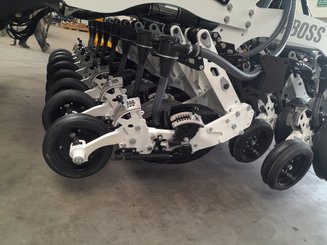 Semoir pour semis simplifié Agrisem mBOSS Rétractable