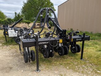 Semoir pour semis simplifié Agrisem Strip-Cat II porté Fixe
