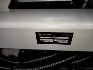 Semoir pour semis simplifié Agrisem mBOSS Rétractable