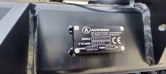 Semoir pour semis simplifié Agrisem Strip-Cat II porté Repliable