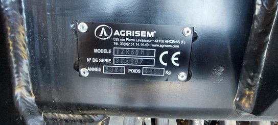 Semoir pour semis simplifié Agrisem Strip-Cat II porté Repliable