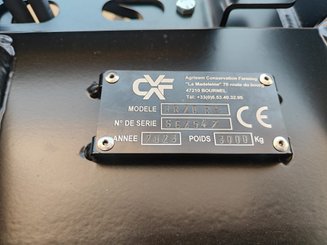 Semoir pour semis simplifié Agrisem Strip-Cat II porté Repliable
