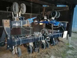 Semoir pour semis simplifié Agrisem Strip-Cat II porté Fixe