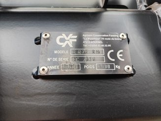 Semoir pour semis simplifié Agrisem Strip-Cat II porté Repliable