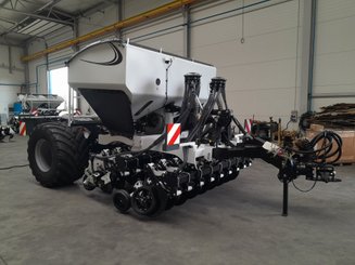 Semoir pour semis simplifié Agrisem mBOSS Rétractable