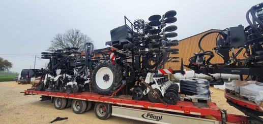 Semoir pour semis simplifié Agrisem Strip-Cat II traîné Repliable