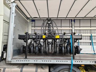 Semoir pour semis simplifié Agrisem Strip-Cat II porté Fixe