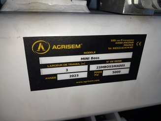 Semoir pour semis simplifié Agrisem mBOSS Rétractable