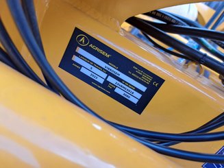 Semoir pour semis simplifié Agrisem Vibrosem porté Repliable