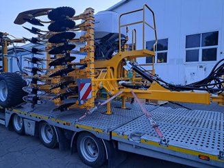 Déchaumeur à disques Agrisem Disc-O-Mulch Gold traîné Repliable