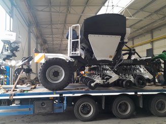 Semoir pour semis simplifié Agrisem mBOSS Rétractable