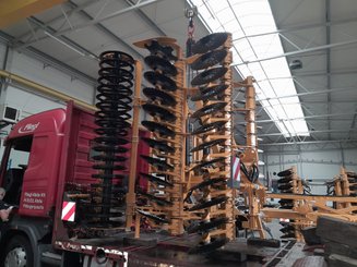 Déchaumeur à disques Agrisem Disc-O-Mulch Série R porté Repliable