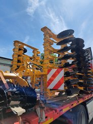 Déchaumeur à disques Agrisem Disc-O-Mulch Gold porté Repliable